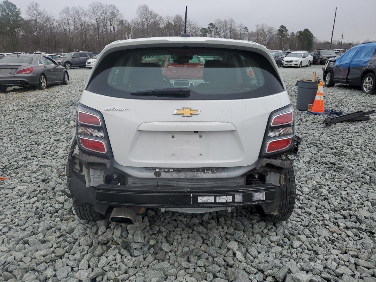 2020 Chevrolet Sonic - Image 6