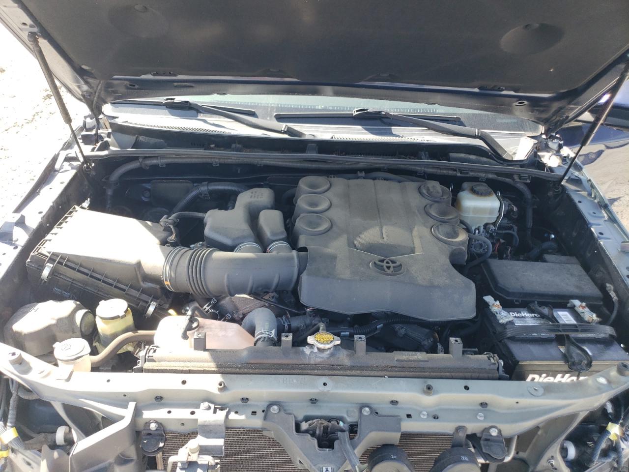 2015 Toyota 4Runner - Image 12