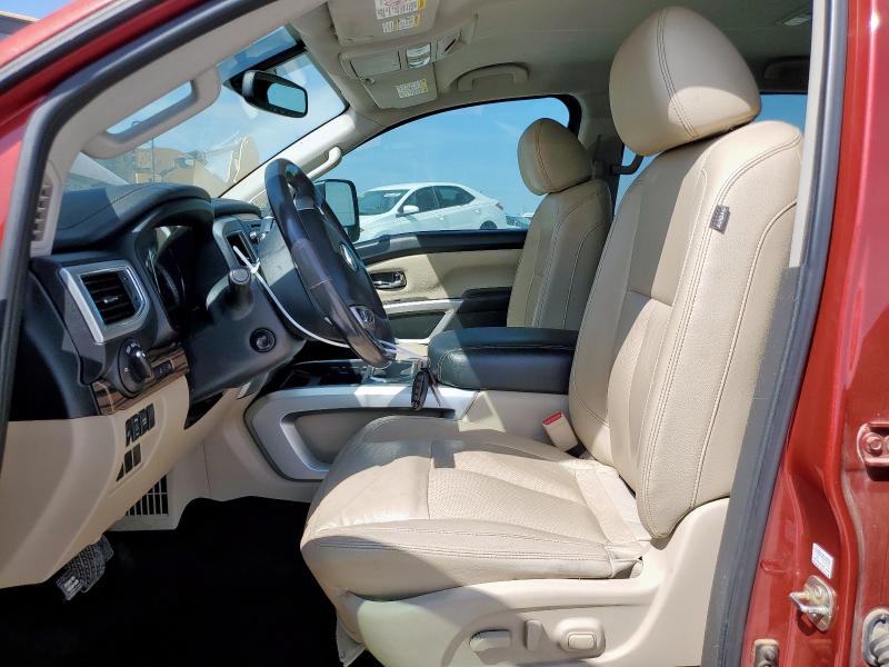  NISSAN TITAN 2016 Красный