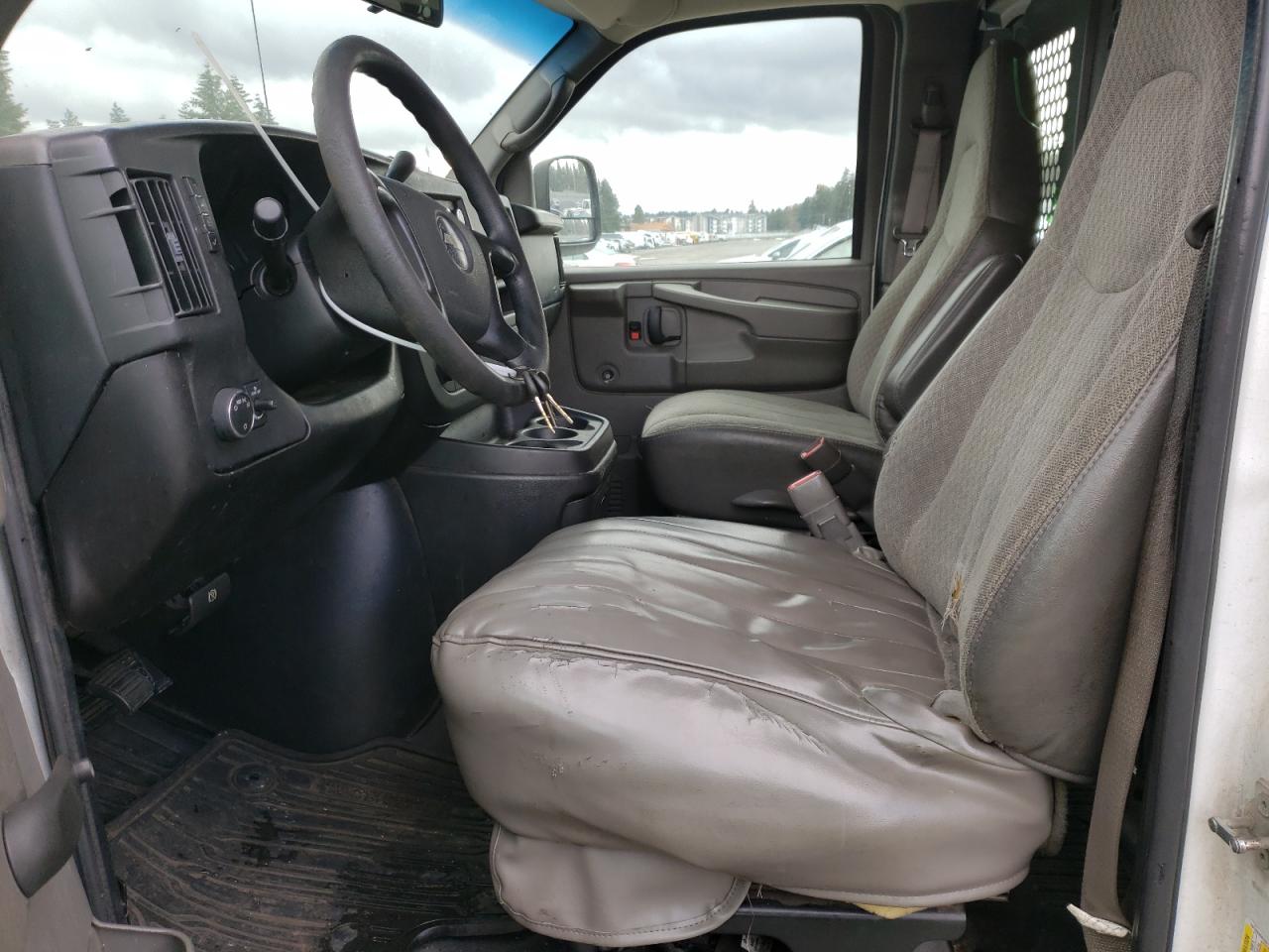 2008 Chevrolet Express - Image 7