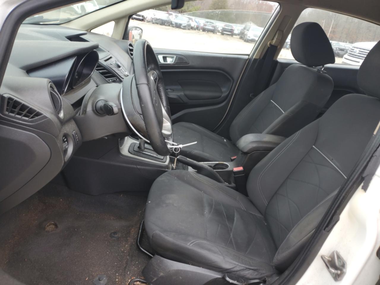 2014 Ford Fiesta - Image 7