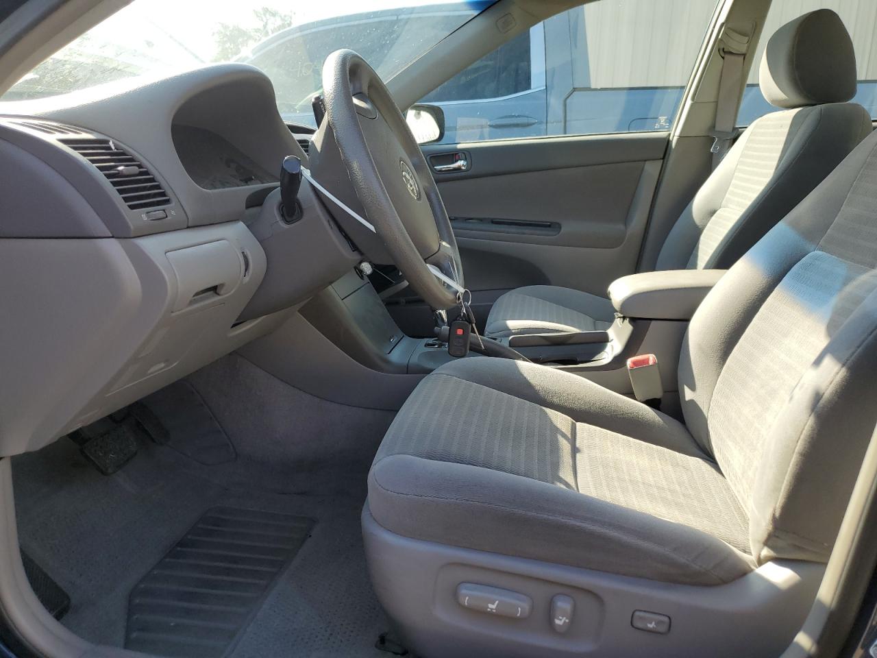 2006 Toyota Camry - Image 7