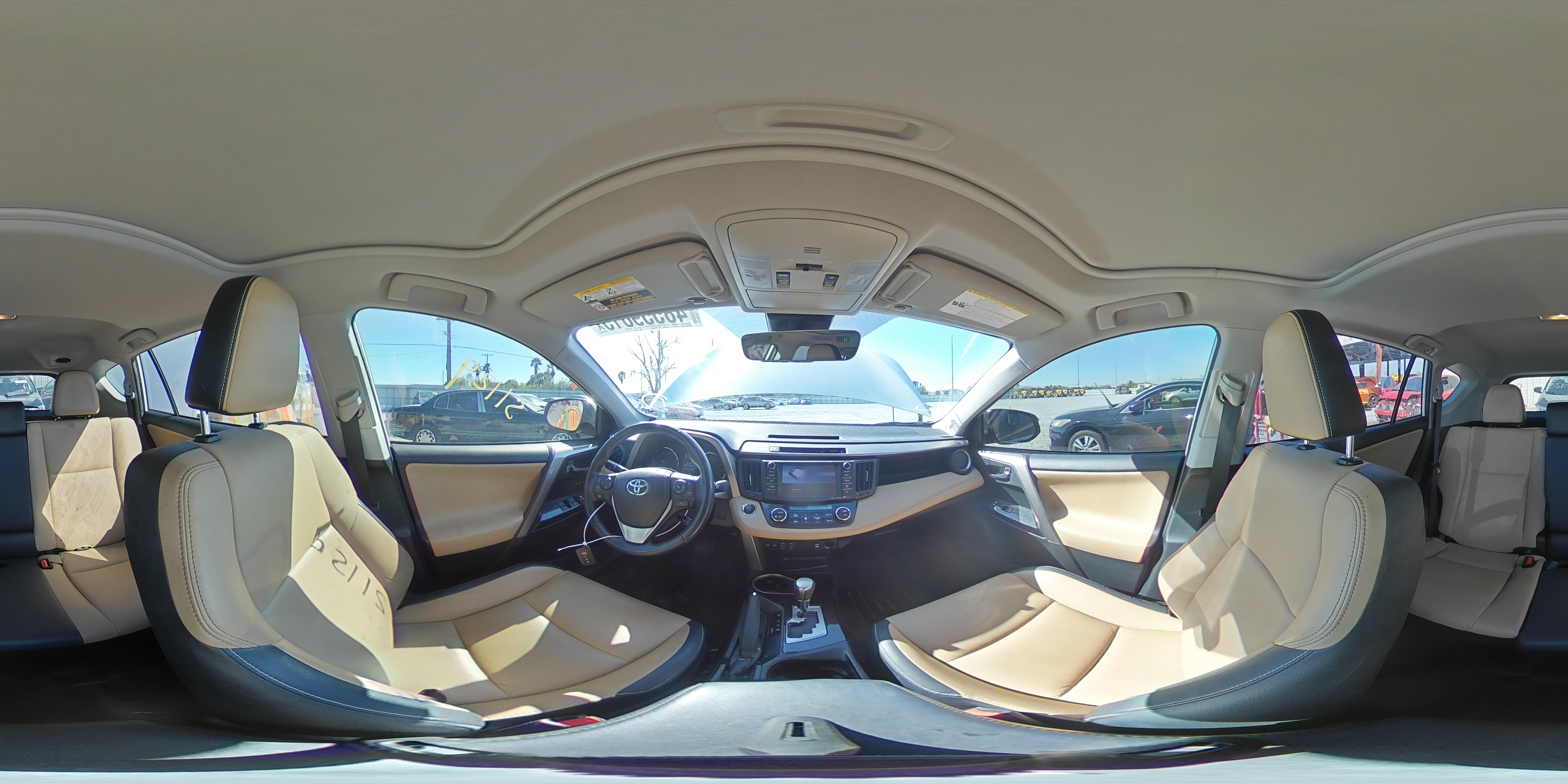2018 Toyota RAV 4 - Image 15