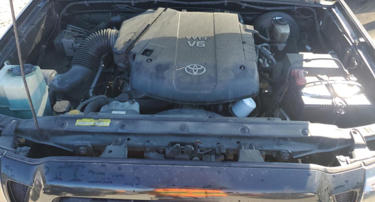 2005 Toyota Tacoma - Image 11