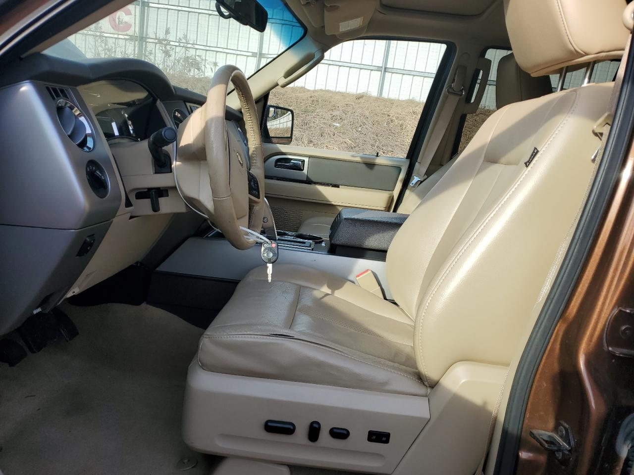 2011 Ford Expedition - Image 7