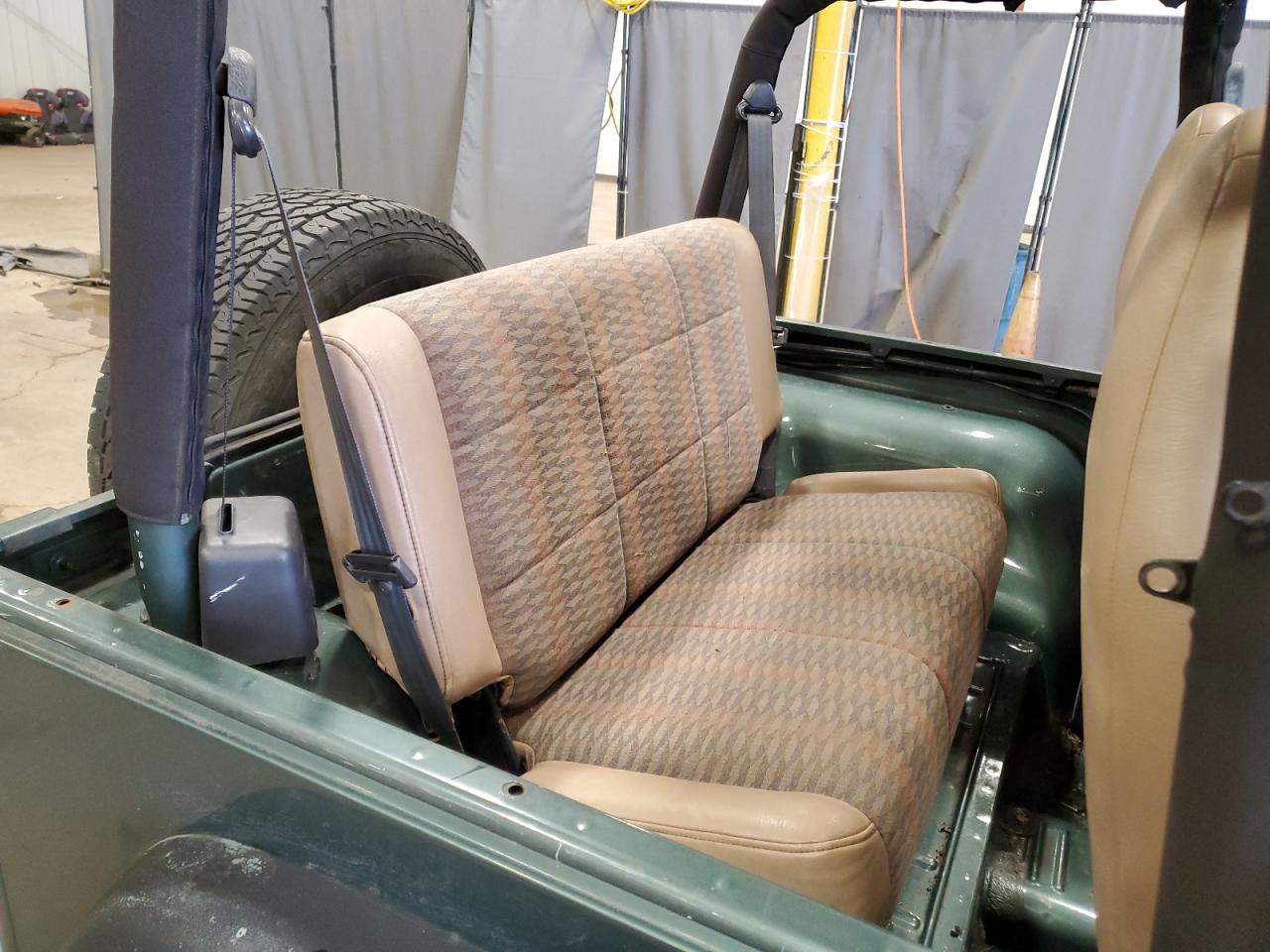 1999 Jeep Wrangler - Image 10