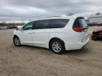 2020 Chrysler Pacifica Touring L na sprzedaż w Pekin, IL - Front End