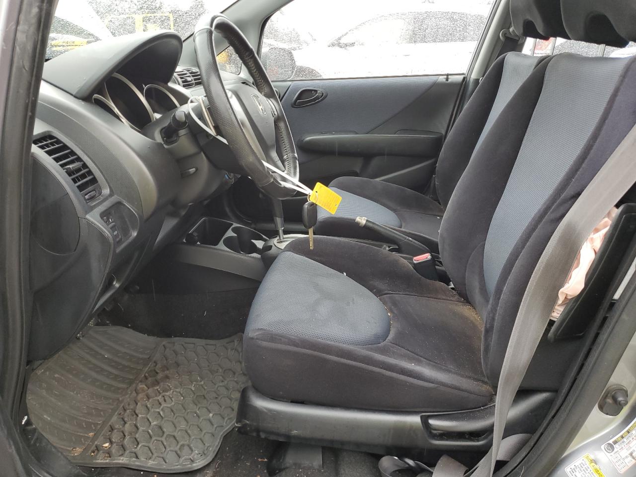 2008 Honda Fit - Image 7