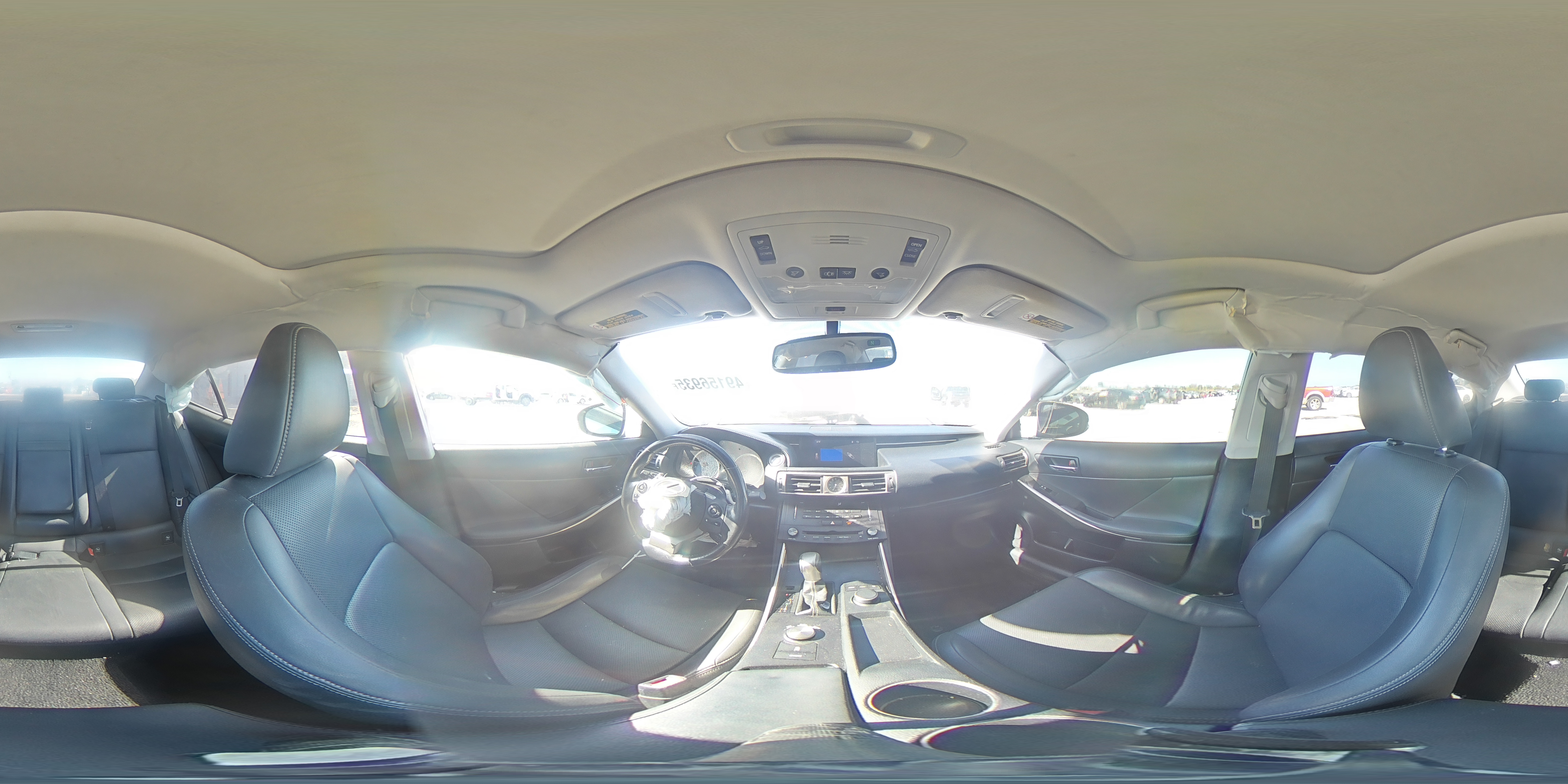 2016 Lexus IS - Image 12