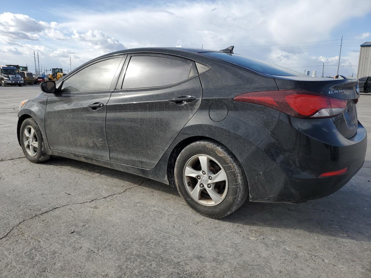 2014 Hyundai Elantra - Image 2