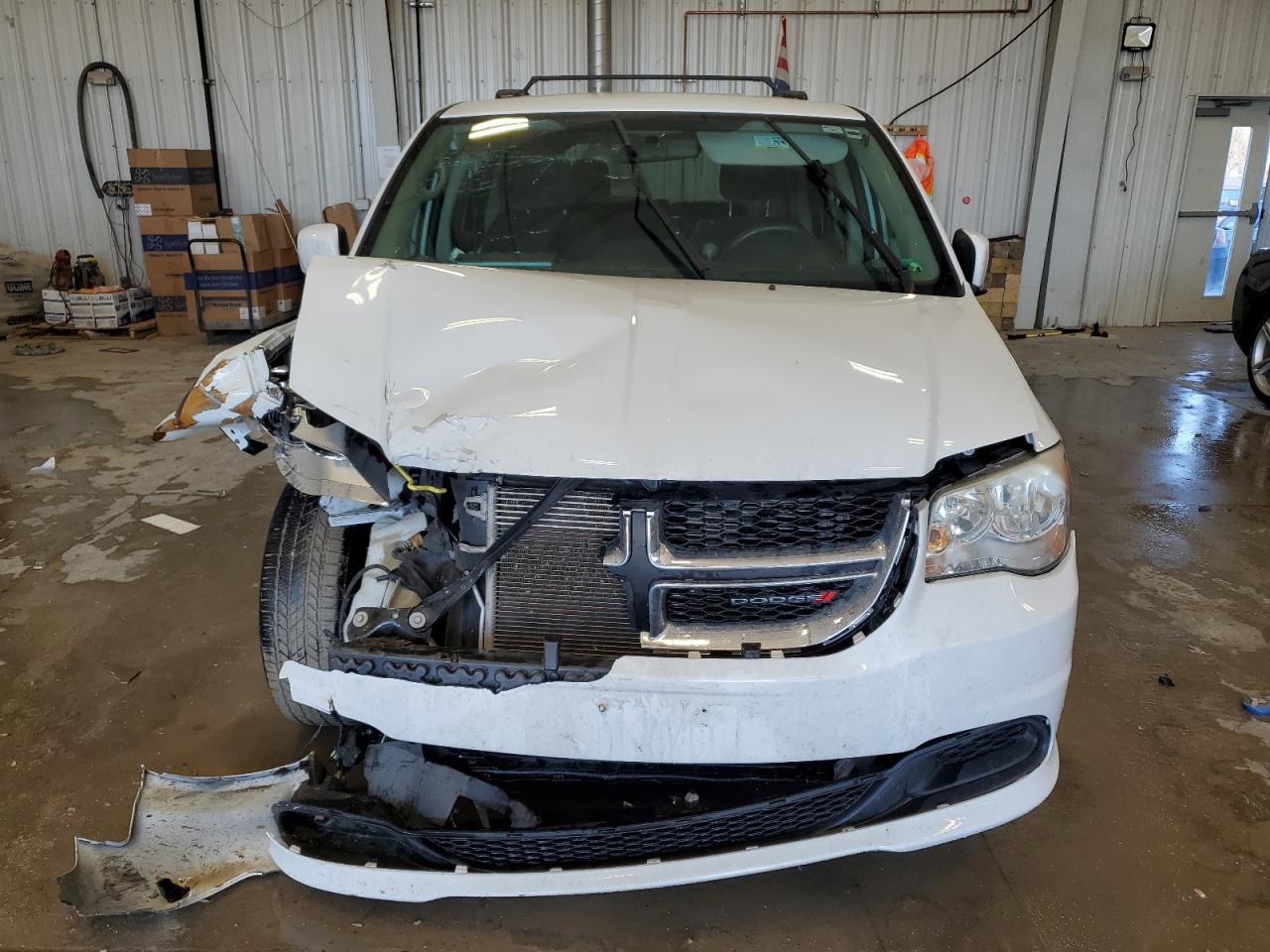 2014 Dodge Caravan - Image 5