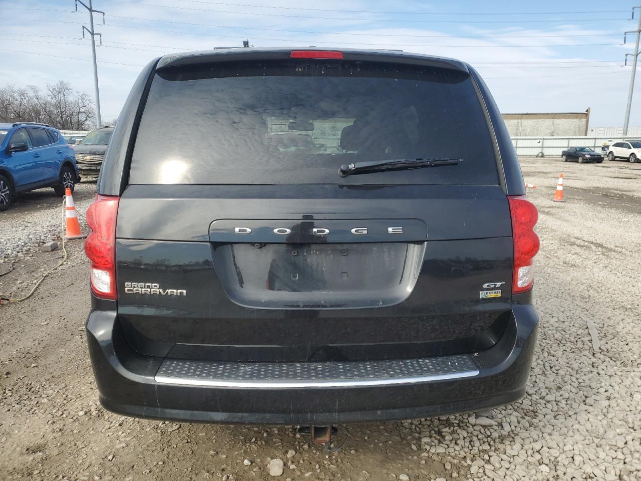 2019 Dodge Caravan - Image 6