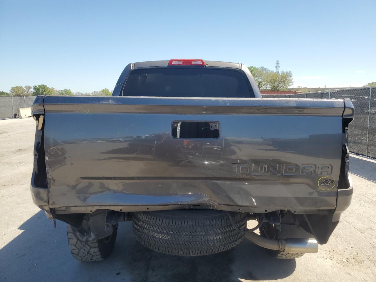 2014 Toyota Tundra - Image 6
