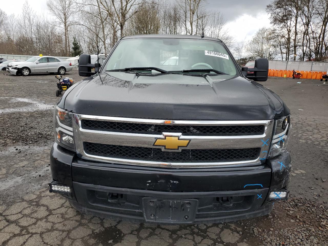 2007 Chevrolet Silverado - Image 5