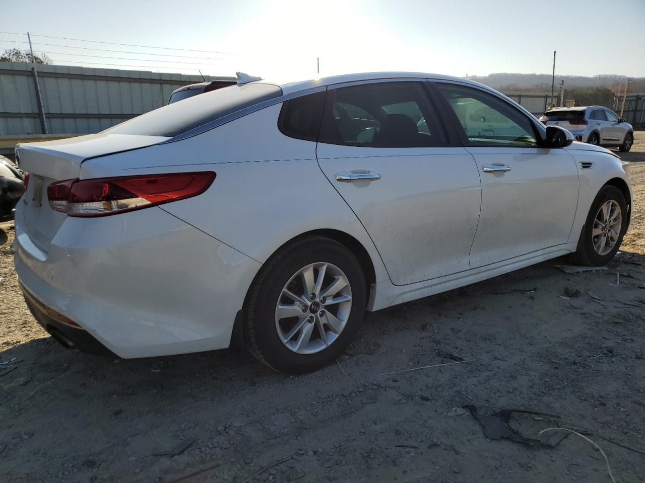 2017 Kia Optima - Image 3