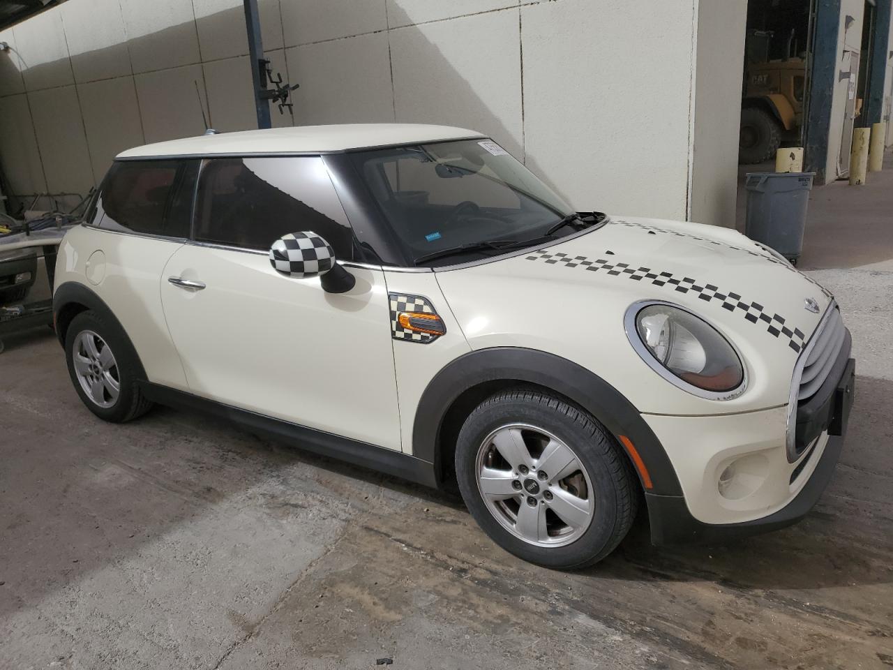 2015 MINI Cooper - Image 4