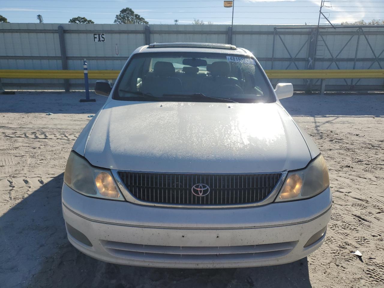 2000 Toyota Avalon - Image 5