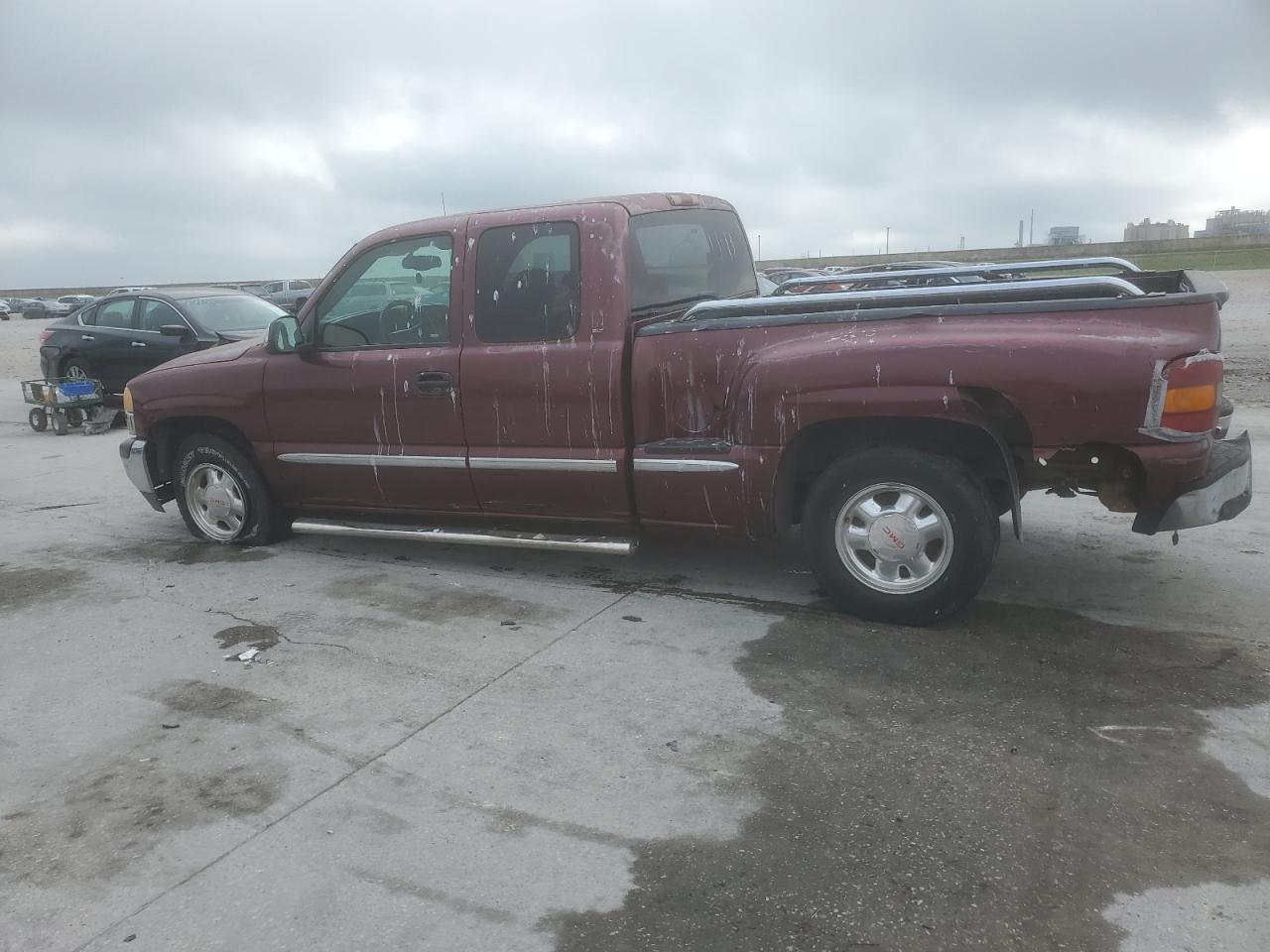 1999 GMC Sierra - Image 2