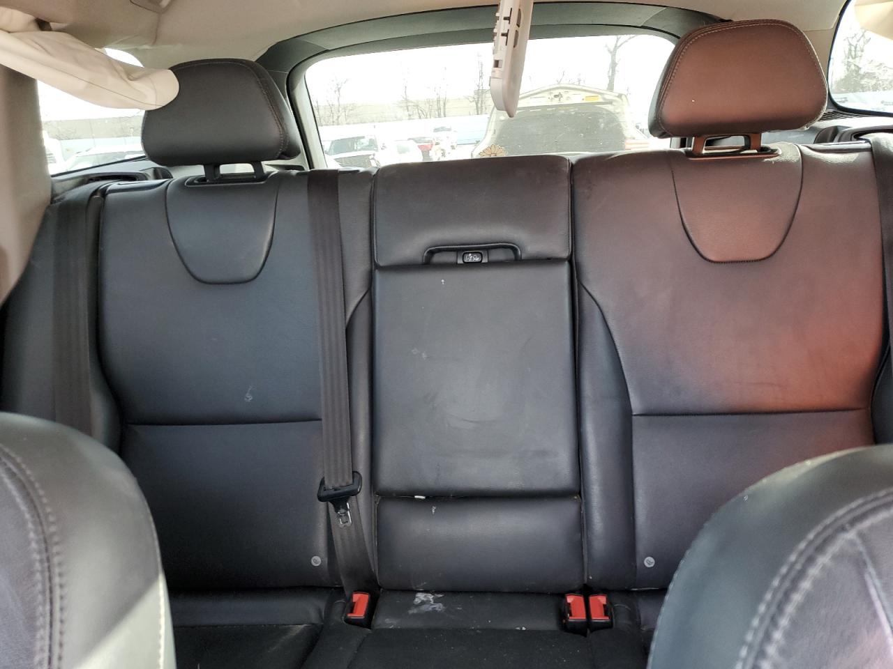 2017 Volvo XC60 - Image 10