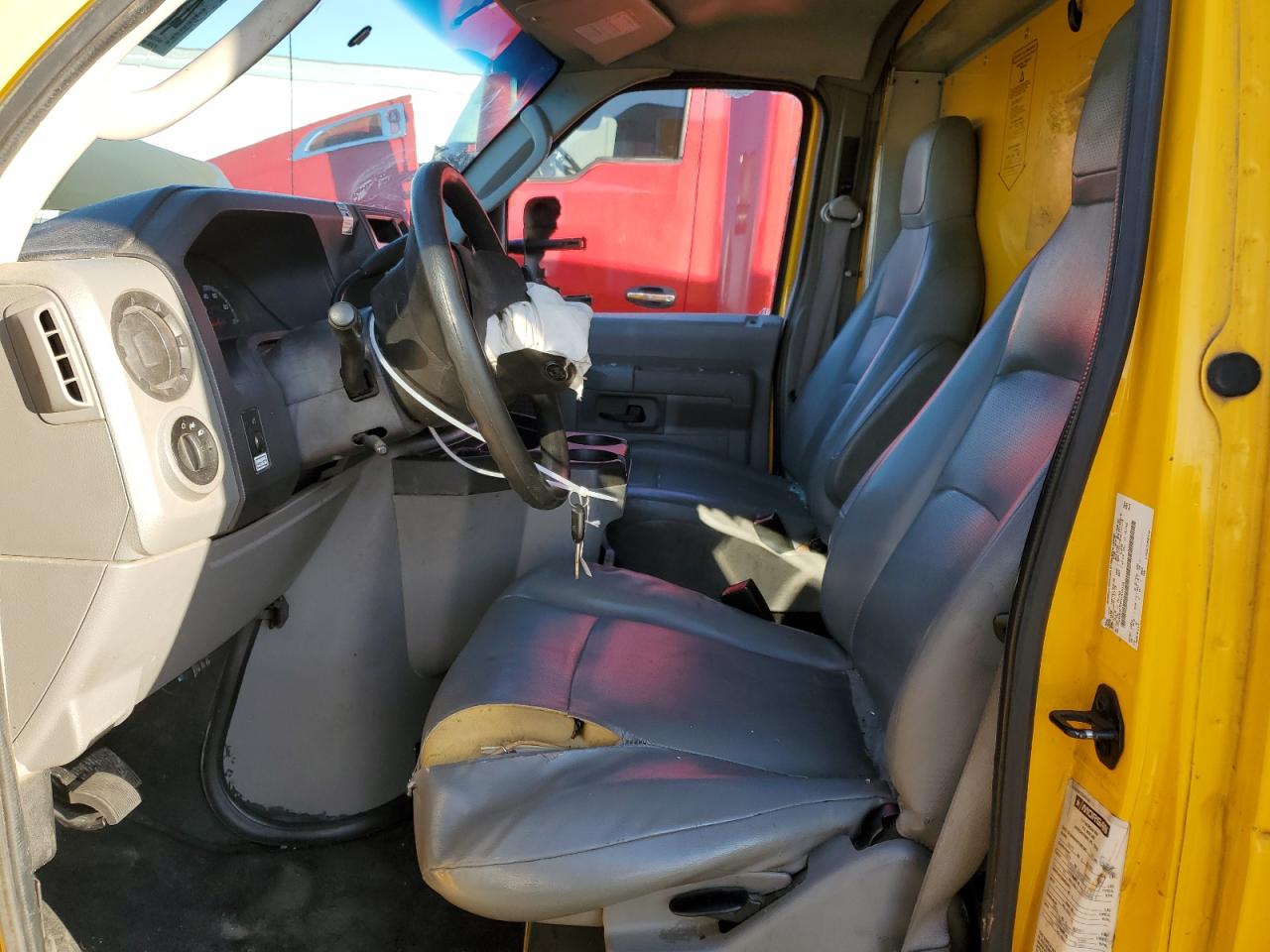 2015 Ford Econoline - Image 7