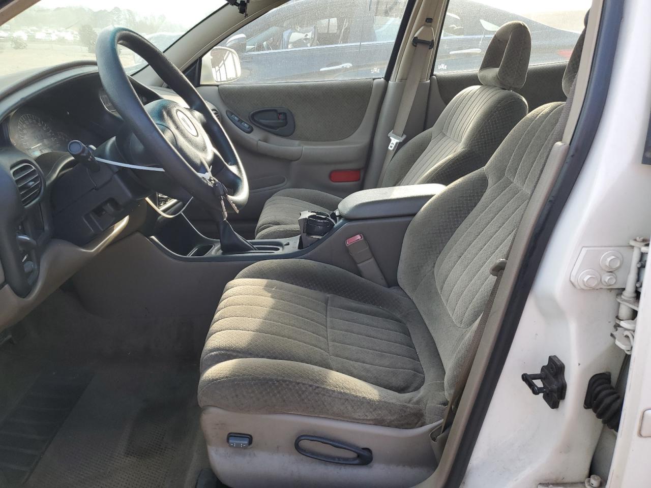 2002 Pontiac Grand Prix - Image 7