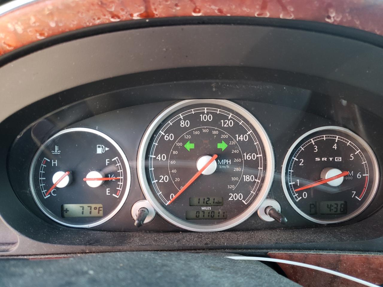 2005 Chrysler Crossfire - Image 9