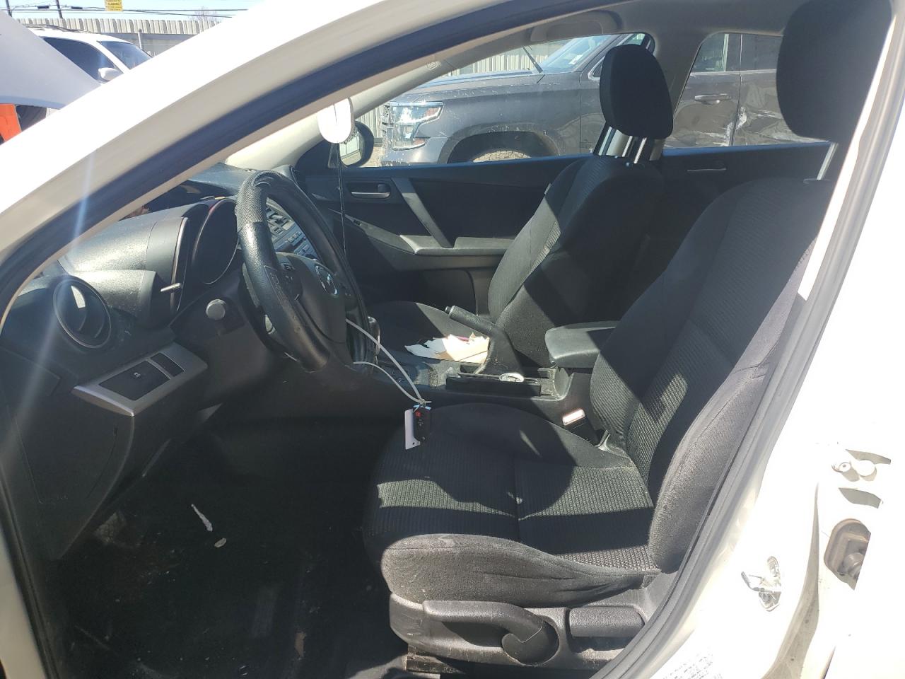 2013 Mazda 3 - Image 7
