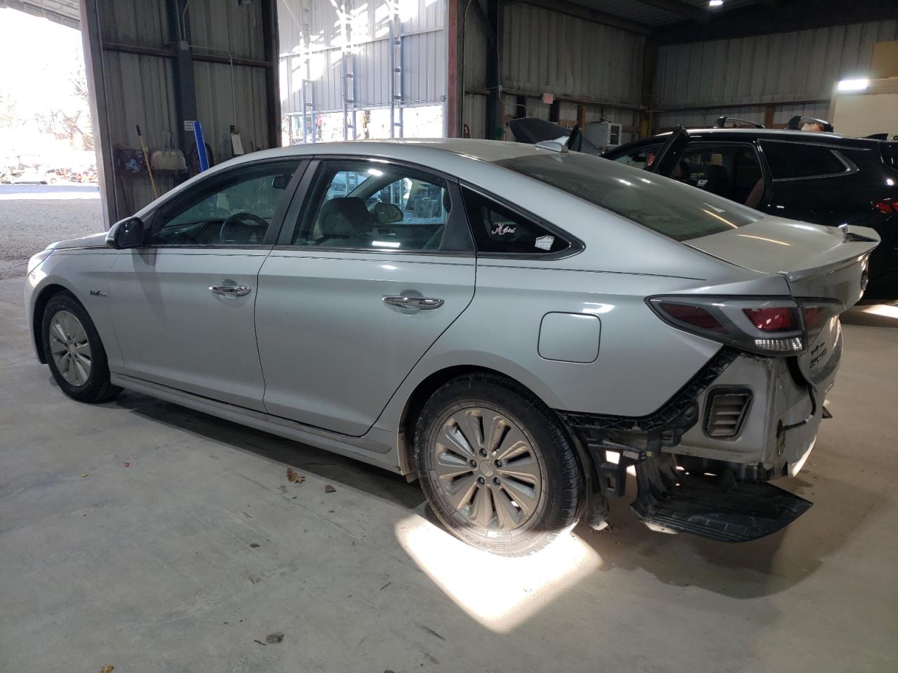 2016 Hyundai Sonata - Image 2
