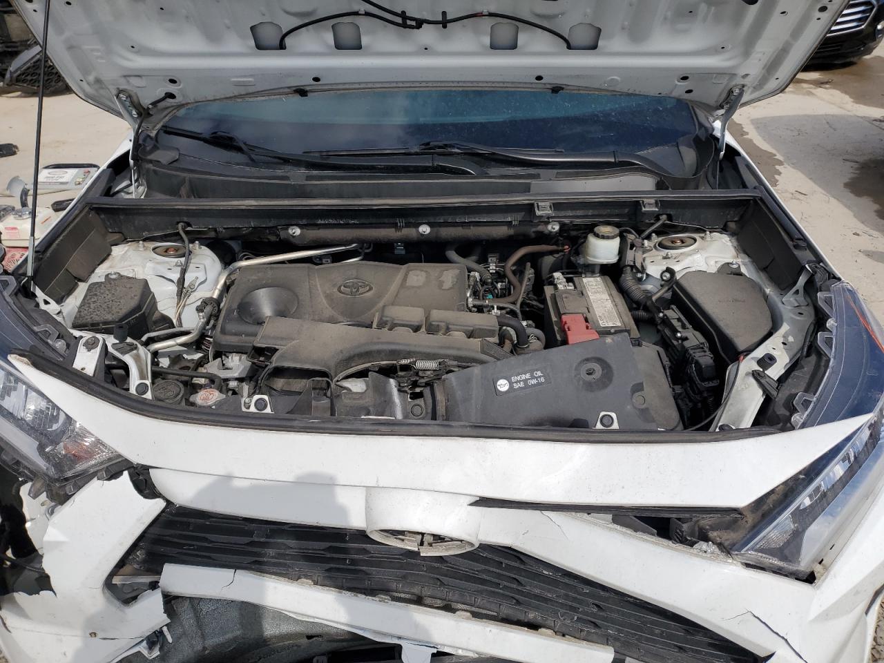 2019 Toyota RAV 4 - Image 12
