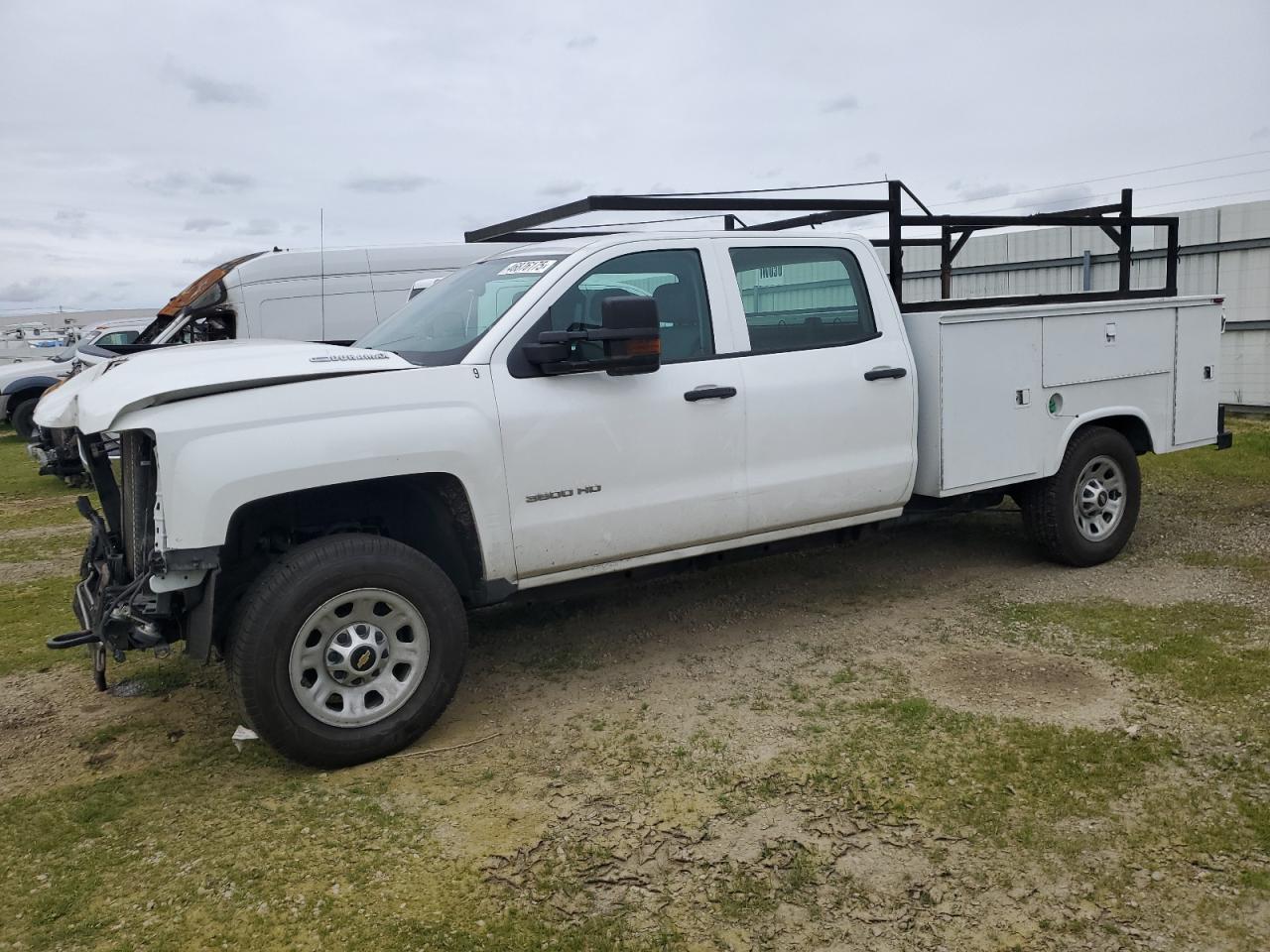 2018 Chevrolet Silverado C3500 for Sale in Sacramento, CA - Front End