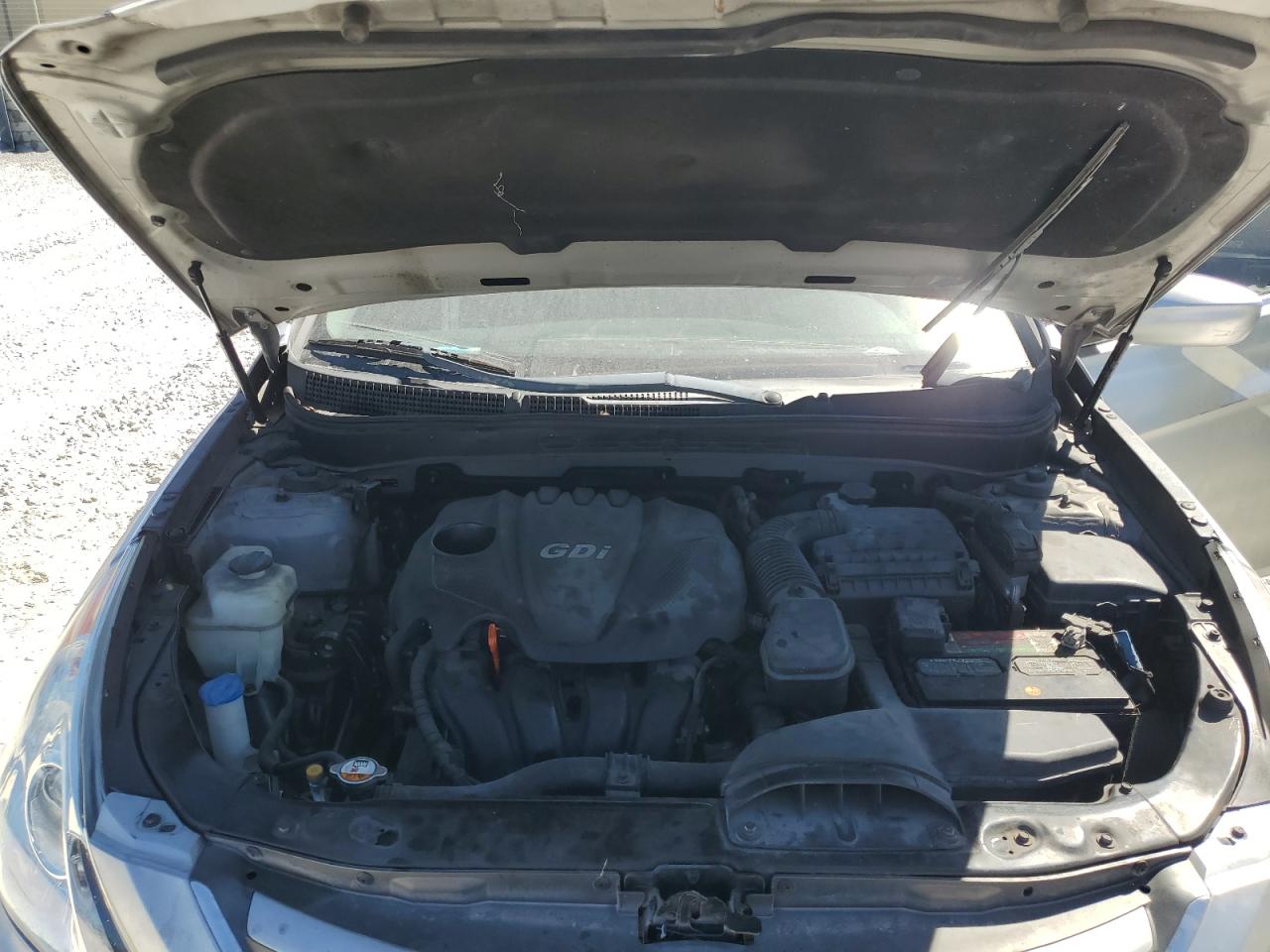 2014 Hyundai Sonata - Image 11