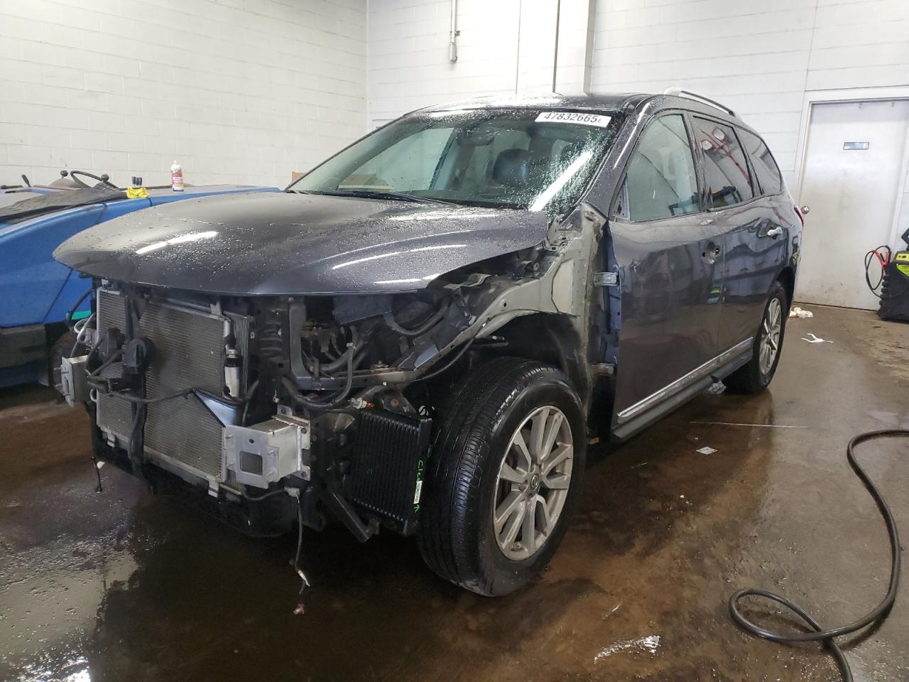 2013 Nissan Pathfinder - Image 1