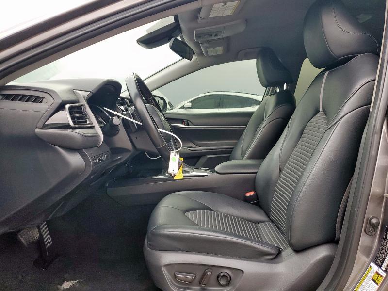  TOYOTA CAMRY 2020 Серый