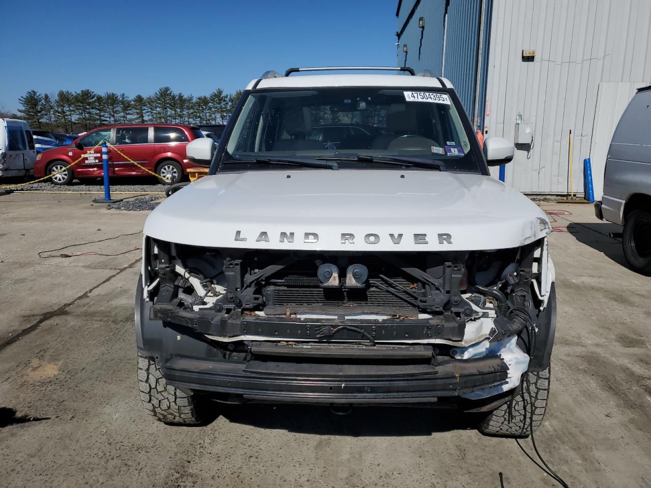 2016 Land Rover LR4 - Image 5