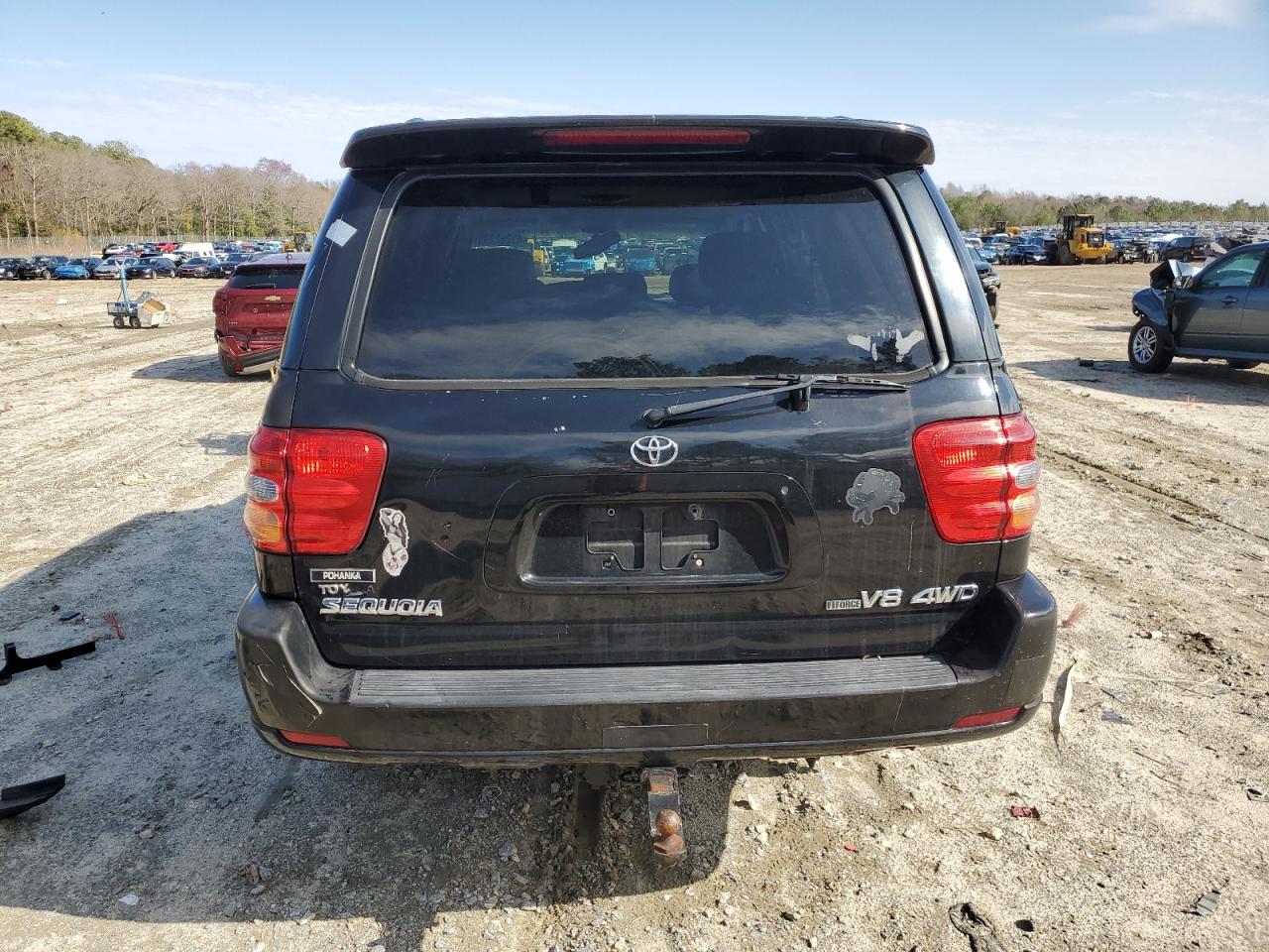 2004 Toyota Sequoia - Image 6