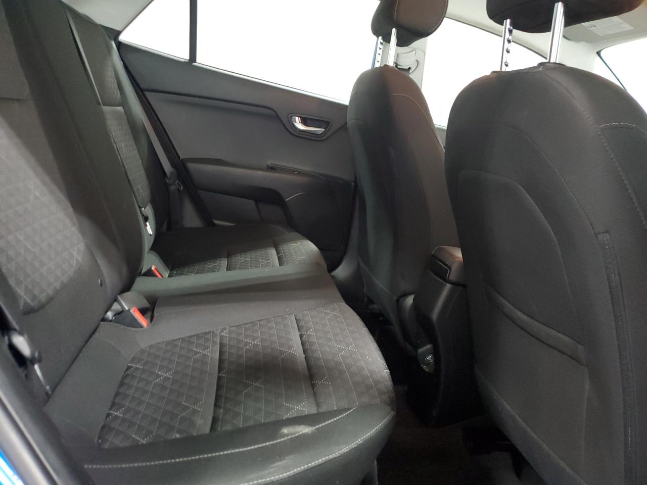 2023 Kia Rio - Image 10