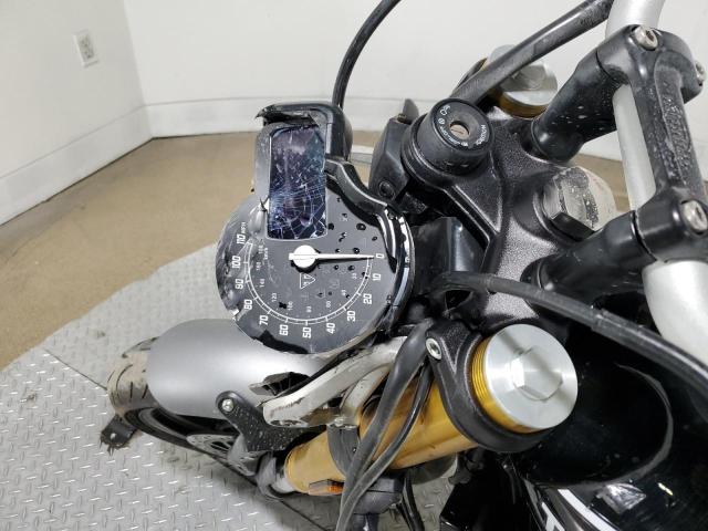 2024 TRIUMPH MOTORCYCLE SPEED 400