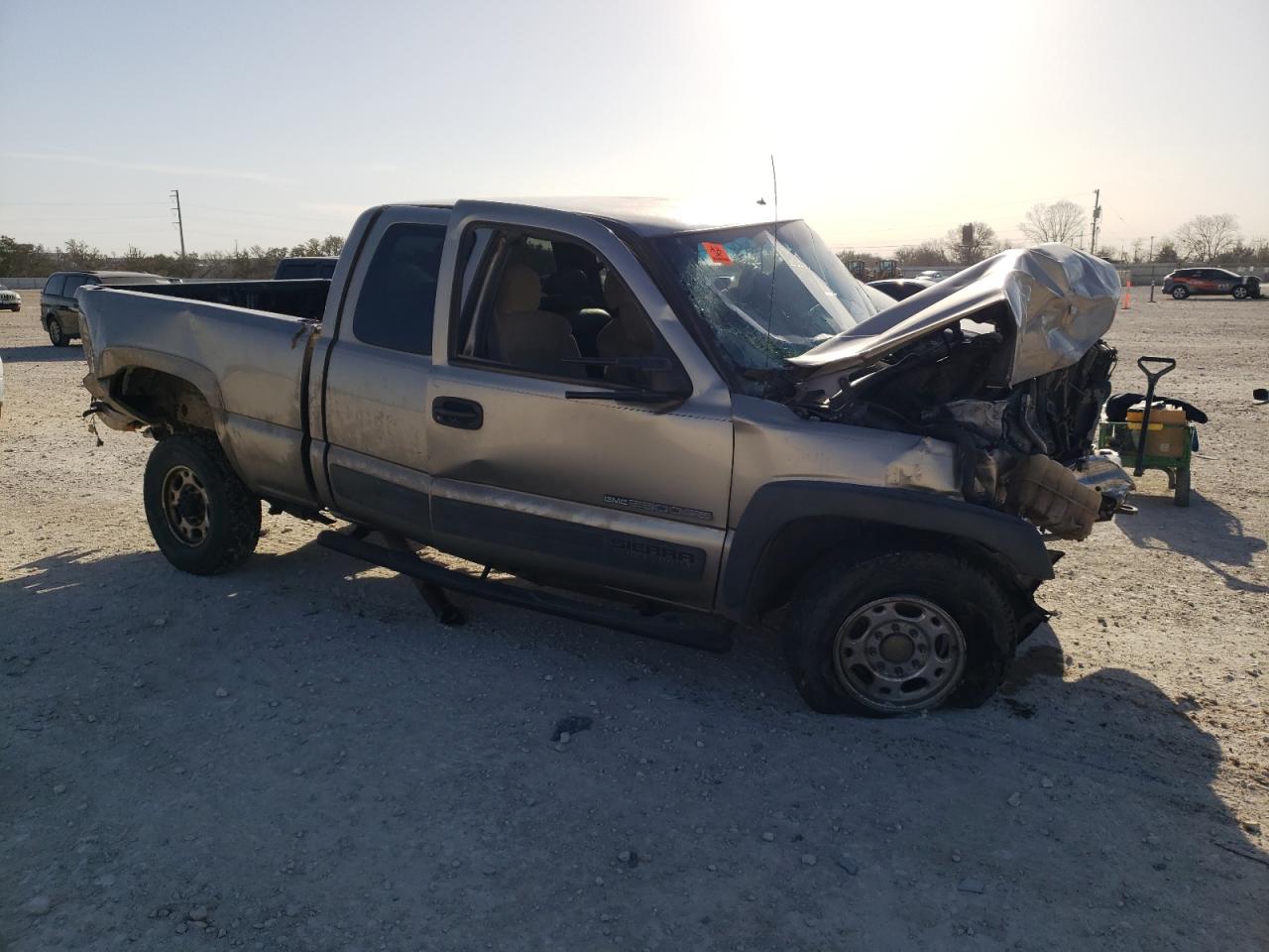 2002 GMC Sierra - Image 4
