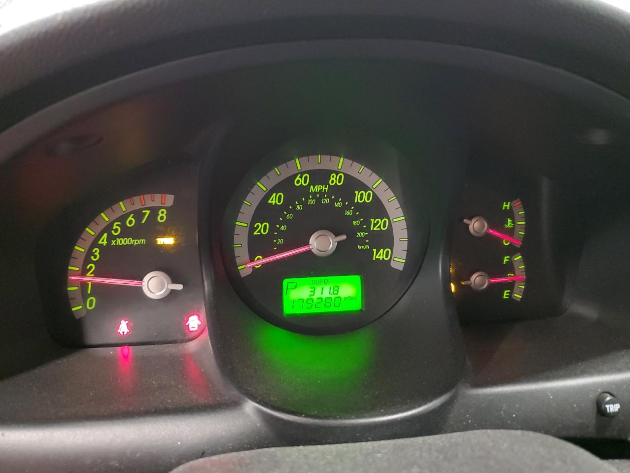 2008 Kia Sportage - Image 9