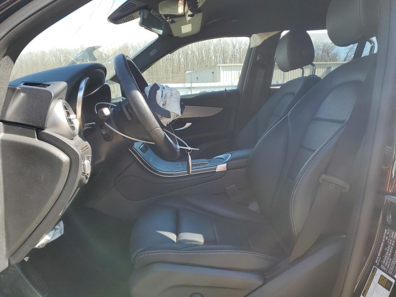 2021 Mercedes-Benz GLC - Image 7