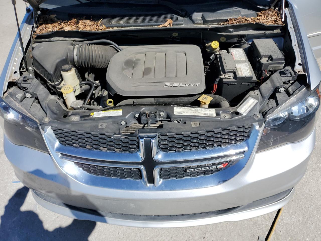 2012 Dodge Caravan - Image 12