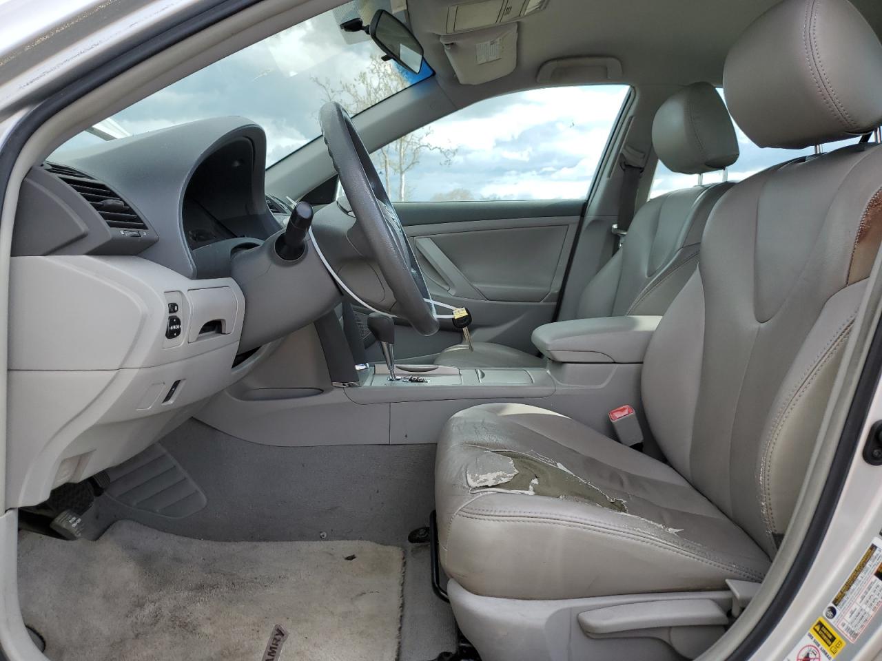 2010 Toyota Camry - Image 7