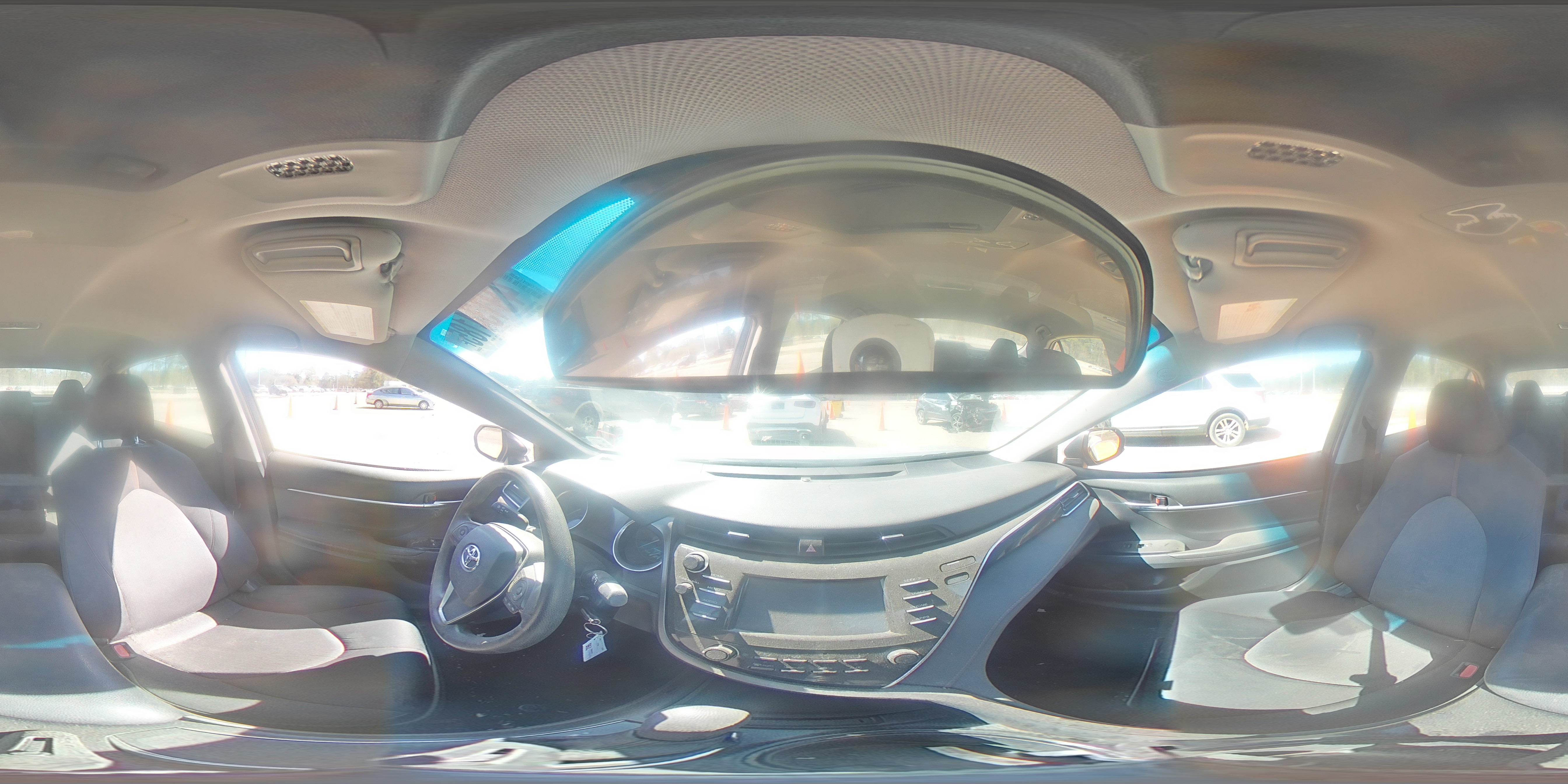 2018 Toyota Camry - Image 12