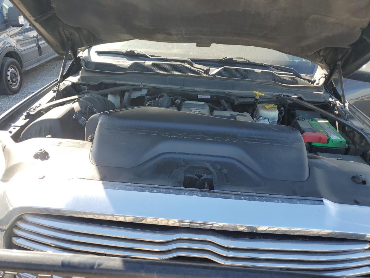 2022 RAM 3500 - Image 11
