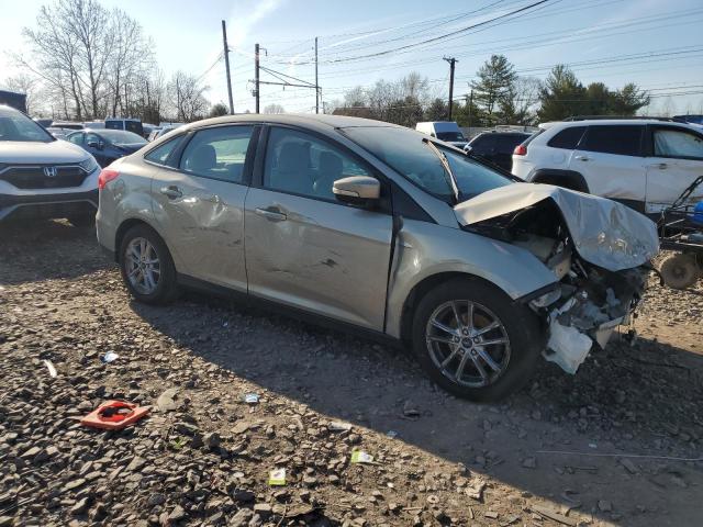 Sedans FORD FOCUS 2016 Gold