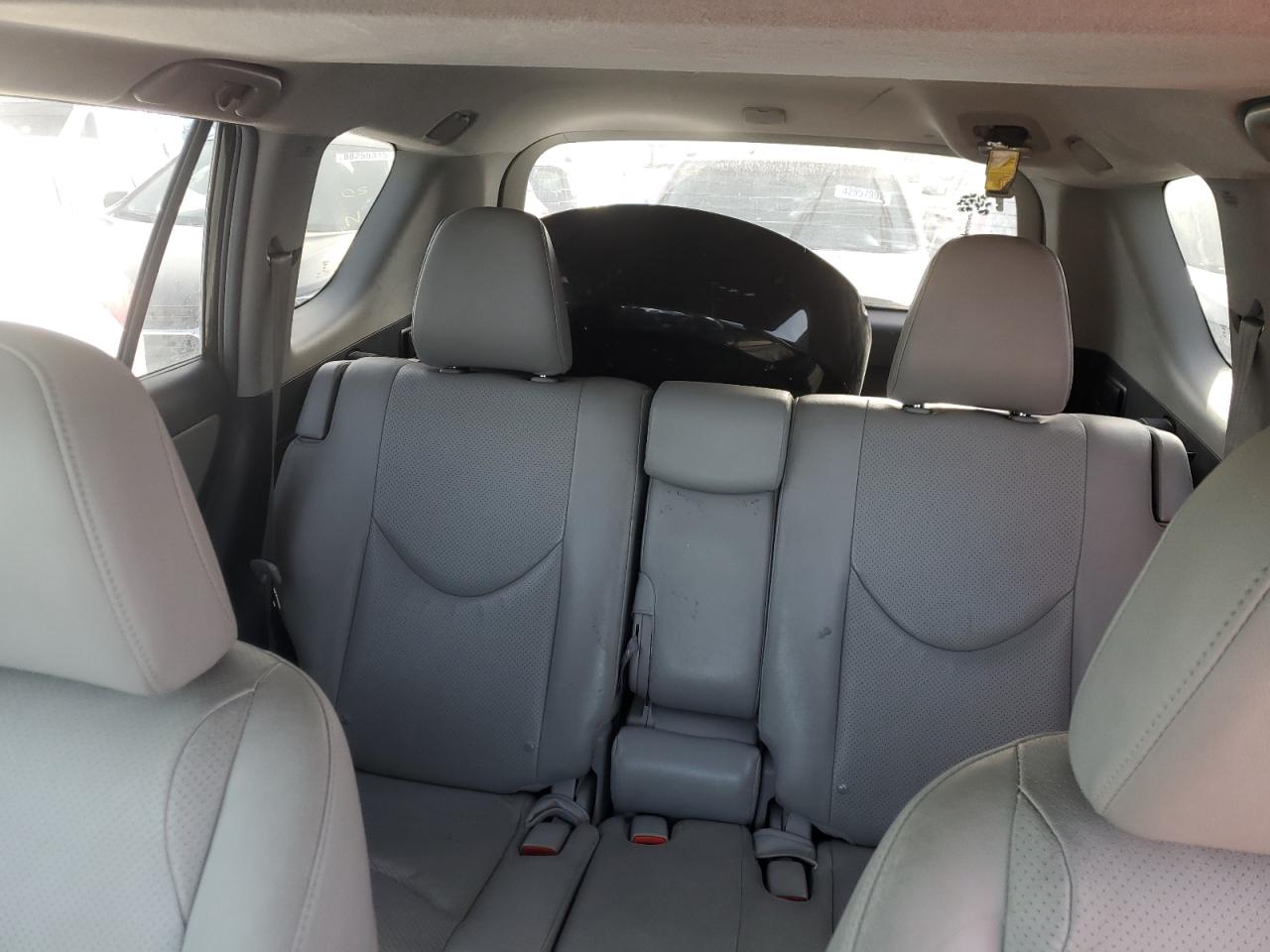 2011 Toyota RAV 4 - Image 10