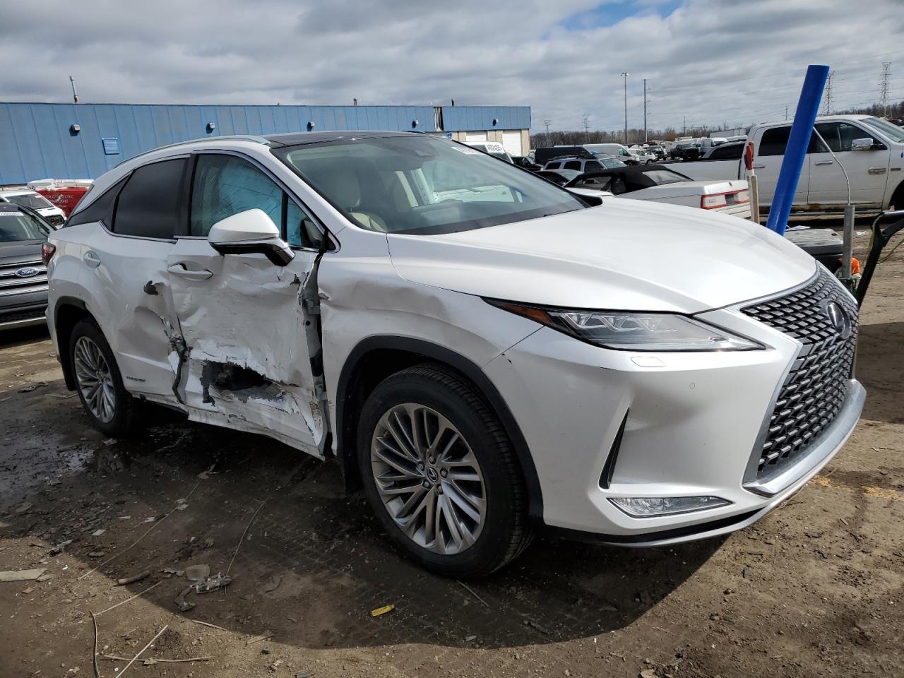 2021 Lexus RX - Image 4