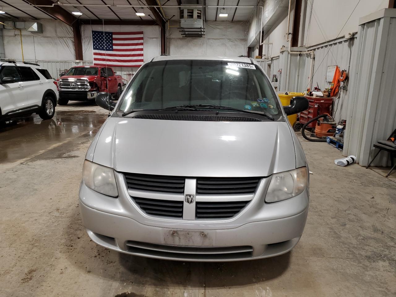2007 Dodge Caravan - Image 5