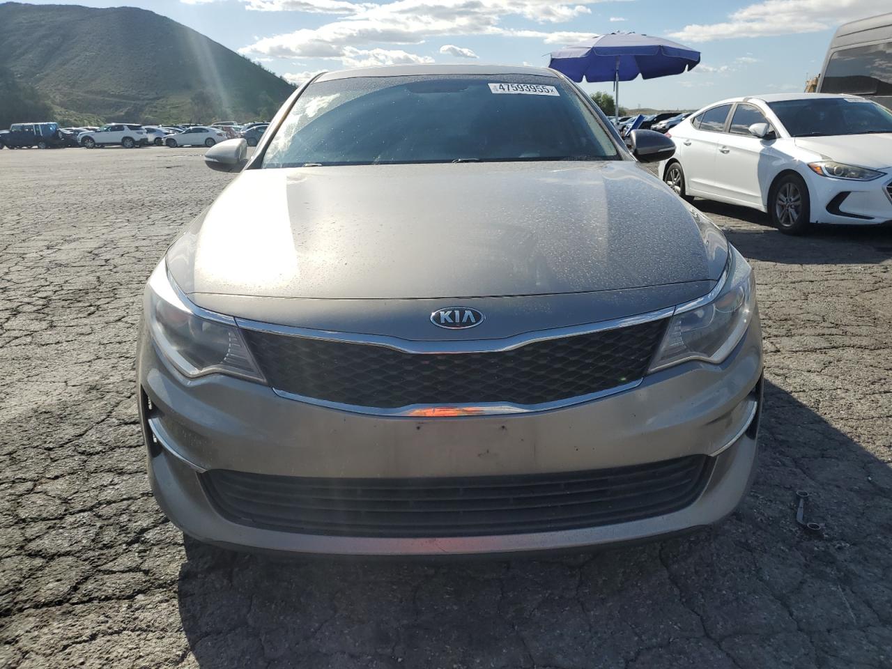2017 Kia Optima - Image 5