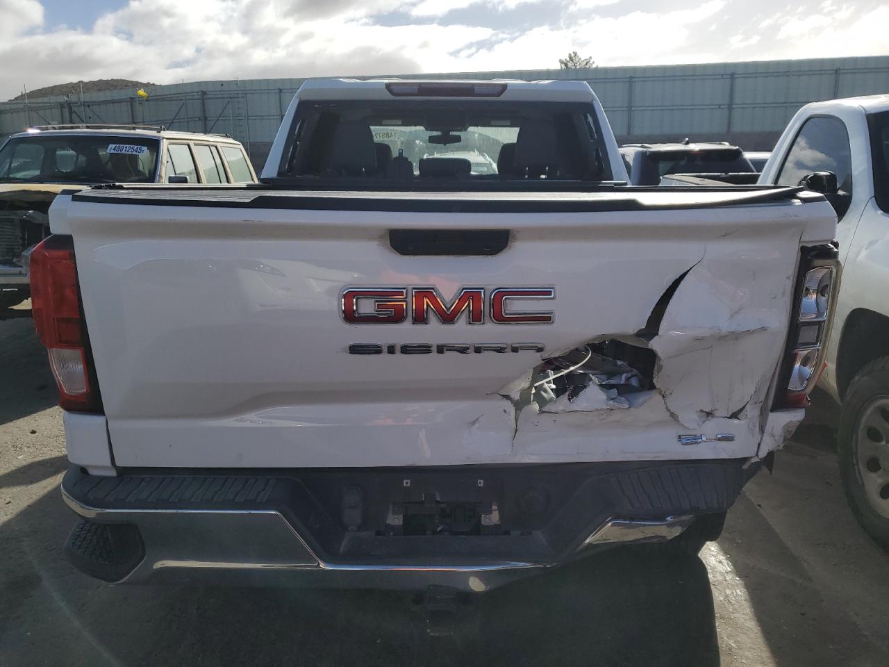 2019 GMC Sierra - Image 6